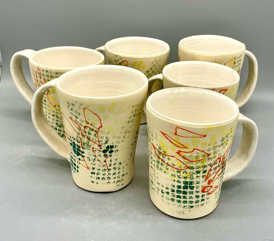 10-2024 Individually hand painted graphic decoration on porcelain mugs